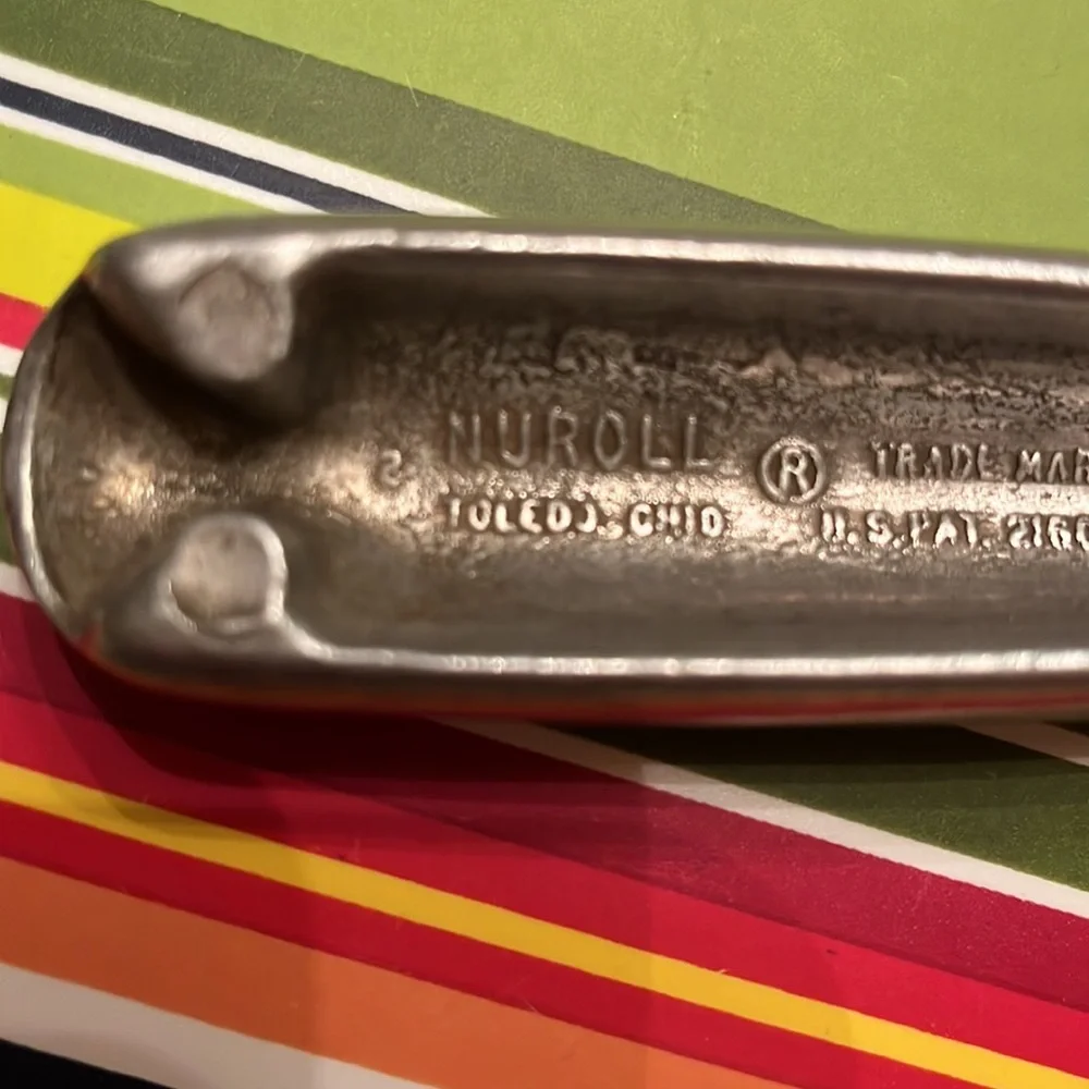 RARE Vintage Nuroll aluminum 7-1/8” ice cream scoop Toledo, Ohio patent 1937